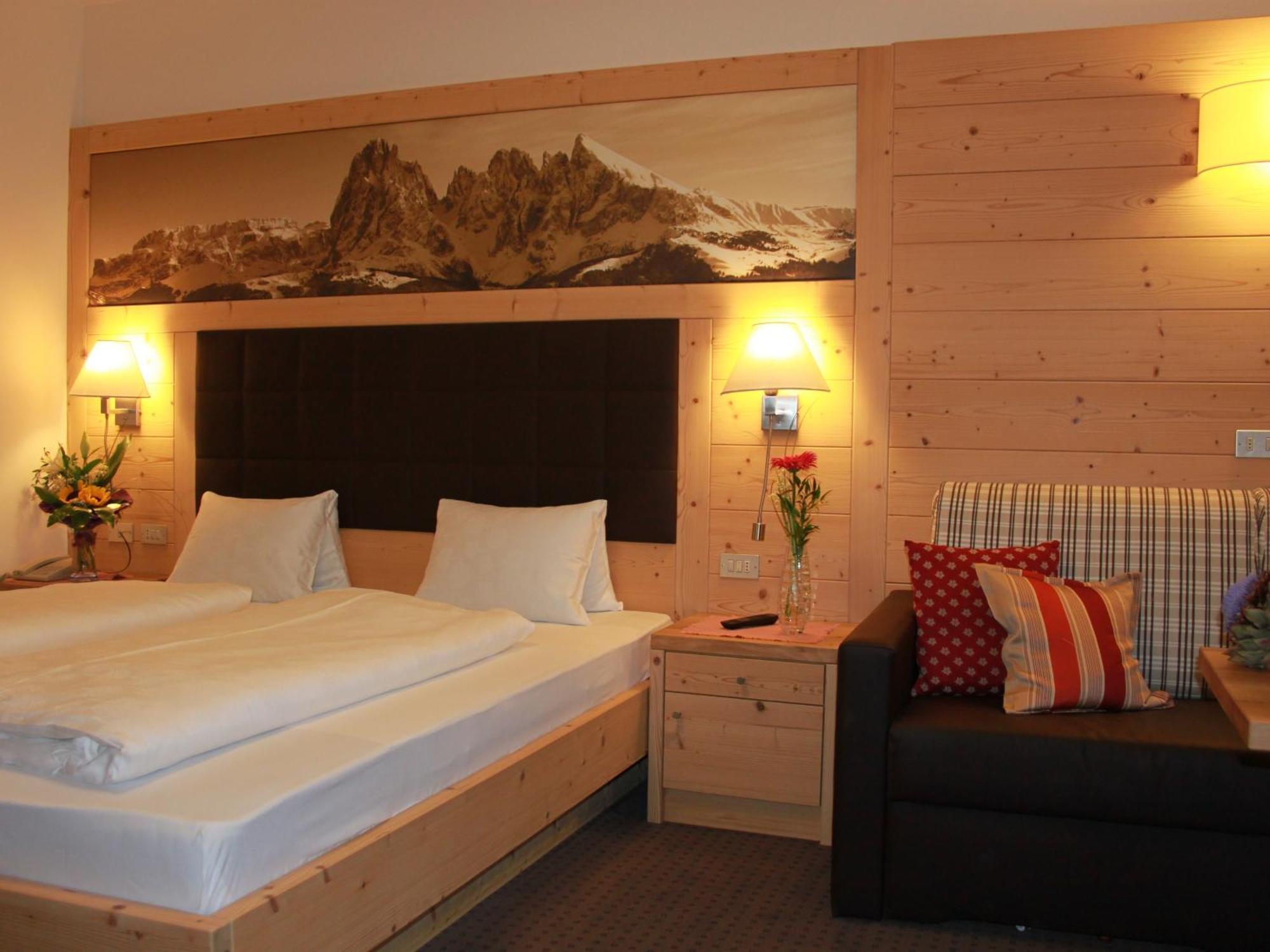 Hotel Garni Doris Castelrotto Quarto foto